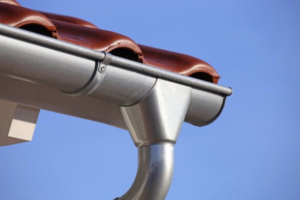 Metal Gutter Replacement in Jacksonville