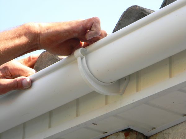 Cost of Plastic Gutter Repair in Jacksonville