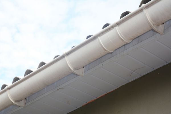 Cost of Plastic Gutter Installation in Jacksonville